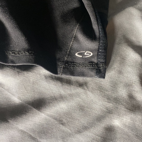 Champion yogi capris​​​ - Picture 2 of 4